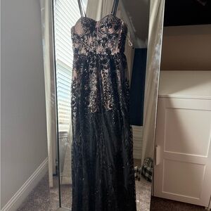 Elegant Black Strapless Dress